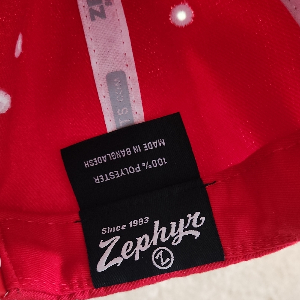 Red UH Logo Cap - Picture 3 of 4